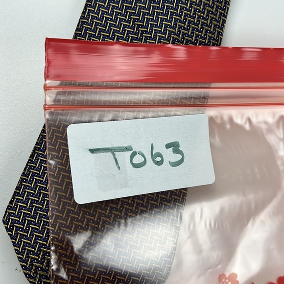 Men's Harry Rosen Blue & Gold Chevron Tie - Picture 8 of 8